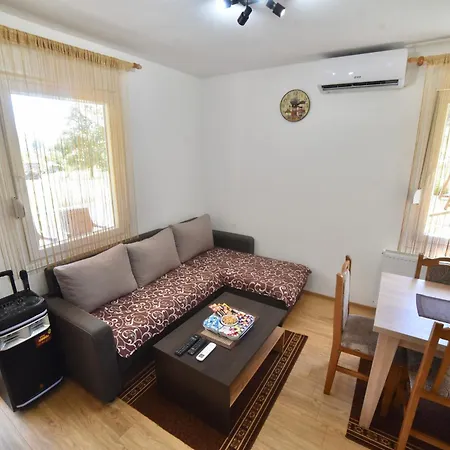 Vikendica Sarganska Idila *