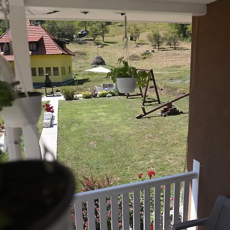 Sarganska Idila Vikendica Mokra Gora